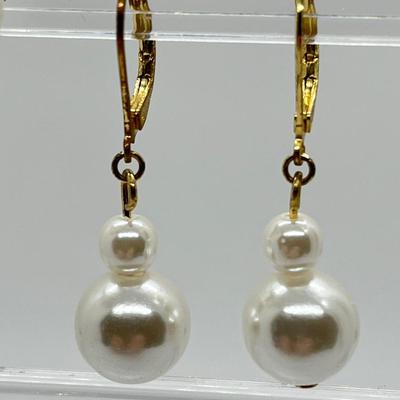 LOT 110: Simulated Pearl Necklace (18" + 3" Ext.) & Two Pair of Matching Earrings