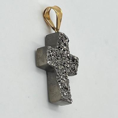 LOT 111: Carved Drusy Cross Pendant with 14K Gold
