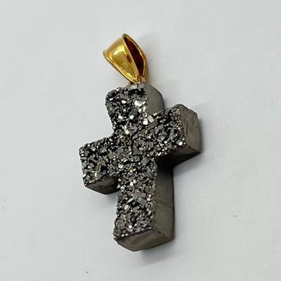 LOT 111: Carved Drusy Cross Pendant with 14K Gold