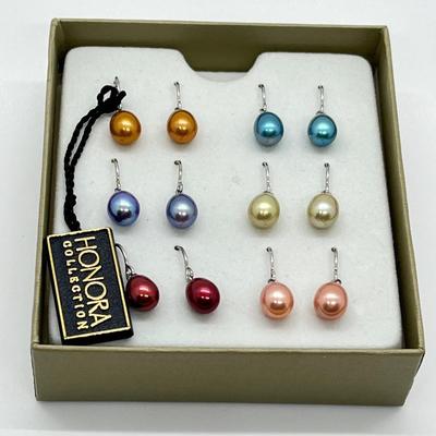 LOT 112: Set of 6 Cultured Pearl Drop Earrings by Honora