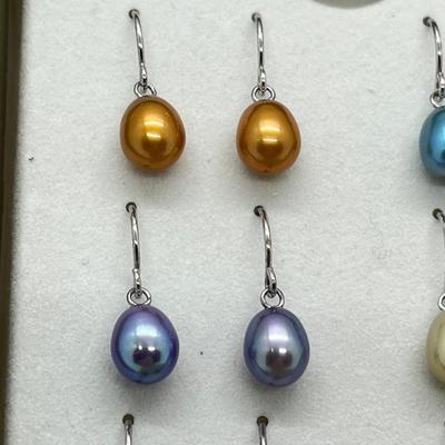 LOT 112: Set of 6 Cultured Pearl Drop Earrings by Honora