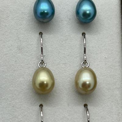 LOT 112: Set of 6 Cultured Pearl Drop Earrings by Honora