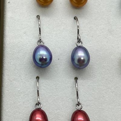 LOT 112: Set of 6 Cultured Pearl Drop Earrings by Honora