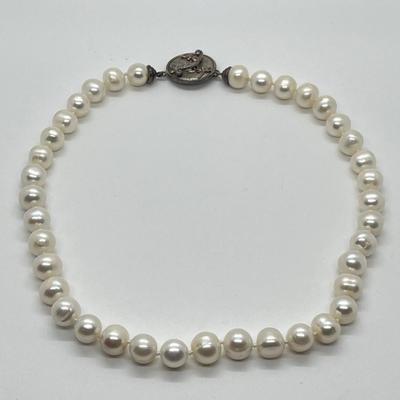 LOT 118: Artisan Crafted Sterling Silver & 10mm Cultured Freshwater Pearl 18" Necklace