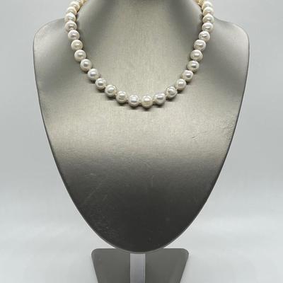 LOT 118: Artisan Crafted Sterling Silver & 10mm Cultured Freshwater Pearl 18" Necklace