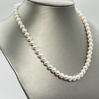 LOT 120: Honora 7mm Cultured Freshwater Pearl 18: Necklace