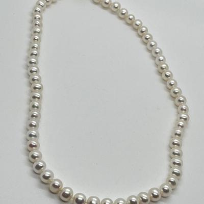 LOT 120: Honora 7mm Cultured Freshwater Pearl 18: Necklace
