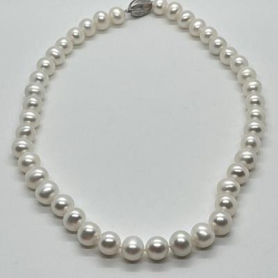 LOT 122: Honora 9mm "Potato" Cultured Freshwater Pearl 18" Necklace