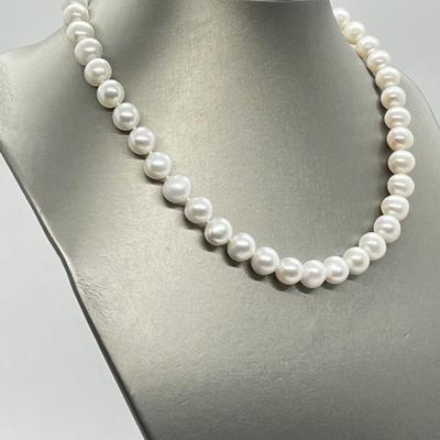 LOT 122: Honora 9mm "Potato" Cultured Freshwater Pearl 18" Necklace