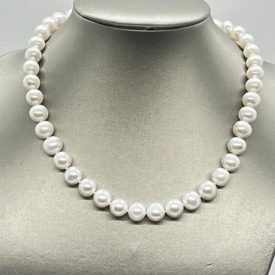 LOT 122: Honora 9mm "Potato" Cultured Freshwater Pearl 18" Necklace
