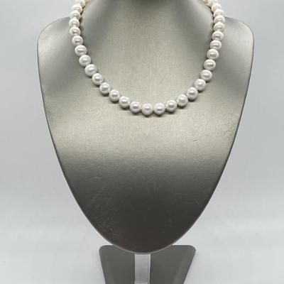 LOT 122: Honora 9mm "Potato" Cultured Freshwater Pearl 18" Necklace