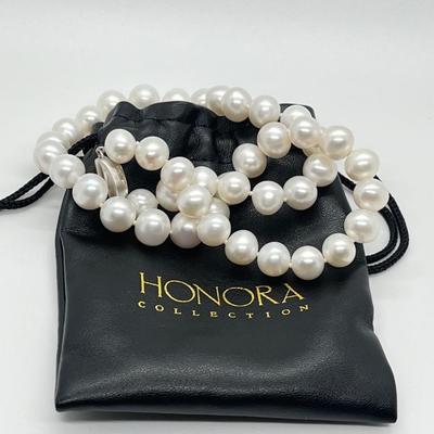 LOT 122: Honora 9mm 