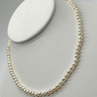 LOT 123: Lee Sands Cultured Pear 18" Necklace and Earrings Set