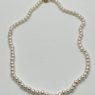 LOT 123: Lee Sands Cultured Pear 18" Necklace and Earrings Set
