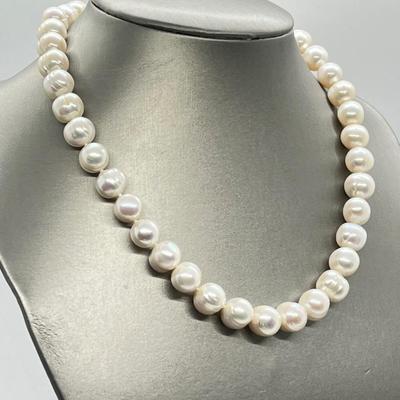 LOT 127: Honora 10.5mm Ringed Cultured Pearl 18