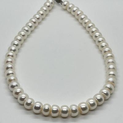 LOT 131: Honora 10mm Rondel Cultured Freshwater Pearl 17" Necklace