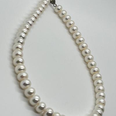 LOT 131: Honora 10mm Rondel Cultured Freshwater Pearl 17" Necklace