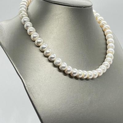 LOT 131: Honora 10mm Rondel Cultured Freshwater Pearl 17" Necklace
