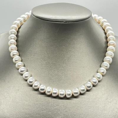 LOT 131: Honora 10mm Rondel Cultured Freshwater Pearl 17" Necklace