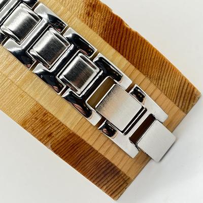 LOT 134: Diamonique Silvertone Sub-Dial Adjustable Bracelet Watch (Needs Battery)