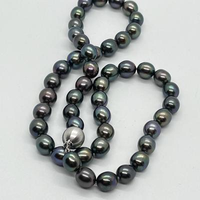 LOT 145: Black Cultured Freshwater Pearl 18" Necklace with 14K White Gold Clasp - By Honora