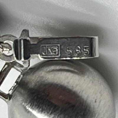 LOT 145: Black Cultured Freshwater Pearl 18" Necklace with 14K White Gold Clasp - By Honora