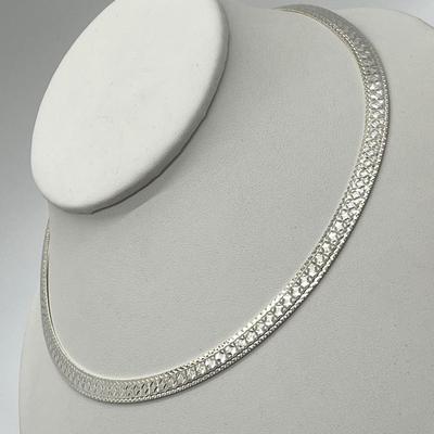 LOT 165: Sterling Silver 18" Diamond Cut Herringbone Necklace 23 gtw