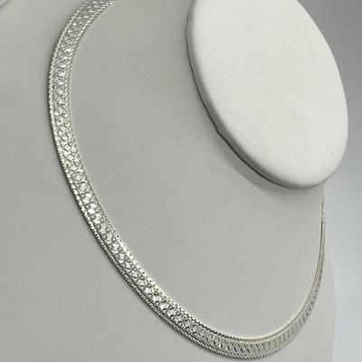 LOT 165: Sterling Silver 18" Diamond Cut Herringbone Necklace 23 gtw