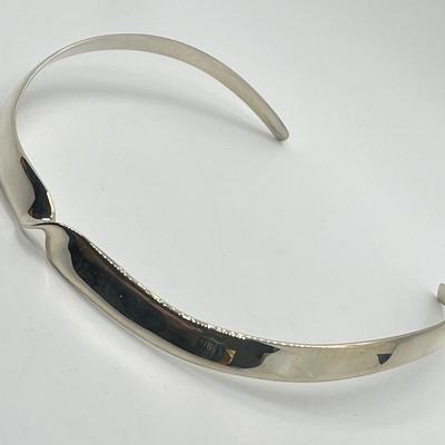 LOT 167: Sterling Silver Collar Necklace Marked 925 GV - 37.9 gtw