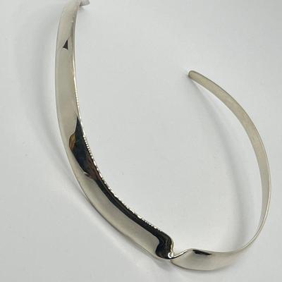 LOT 167: Sterling Silver Collar Necklace Marked 925 GV - 37.9 gtw
