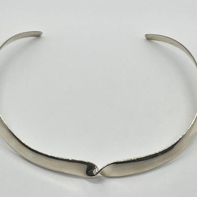 LOT 167: Sterling Silver Collar Necklace Marked 925 GV - 37.9 gtw