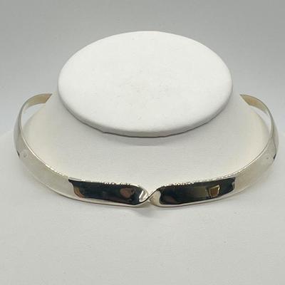 LOT 167: Sterling Silver Collar Necklace Marked 925 GV - 37.9 gtw