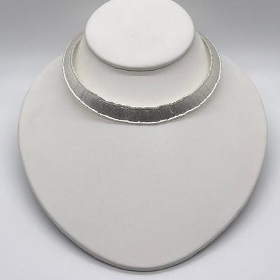 LOT 174: Artisan Crafted Sterling Silver Fondente Graduated Collar - 26.6 gtw