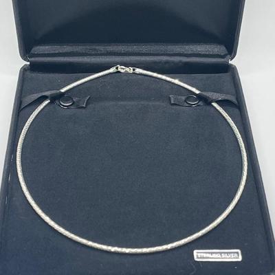 LOT 180: Sterling Silver 18" Diamond Cut Omega Wire Necklace