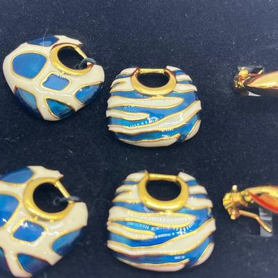 LOT 186: Kenneth Jay Lane Interchangeable Earrings - Pierced and Clip-On