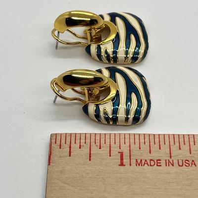 LOT 186: Kenneth Jay Lane Interchangeable Earrings - Pierced and Clip-On