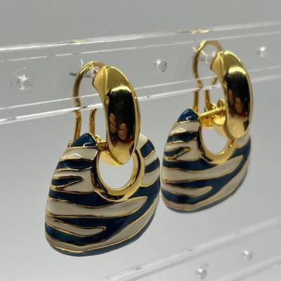 LOT 186: Kenneth Jay Lane Interchangeable Earrings - Pierced and Clip-On