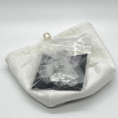LOT 189: Nine Silvertone Locking Magnetic Jewelry Clasps