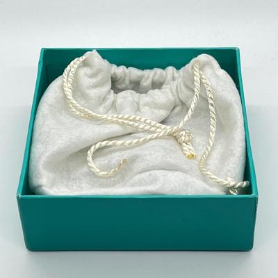 LOT 189: Nine Silvertone Locking Magnetic Jewelry Clasps