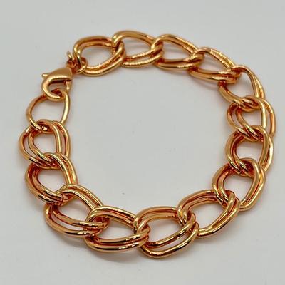 LOT 190: Two Twisted Double Link 8" Bracelets & 34" Necklace