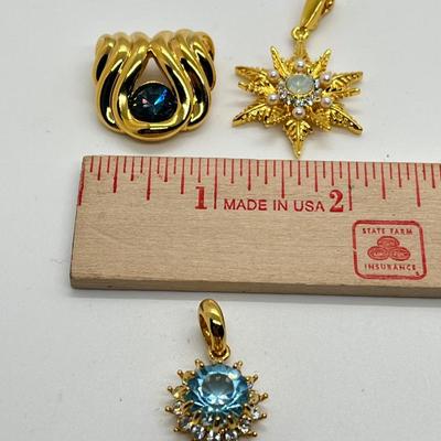 LOT 197: Nolan Miller Omega 18" Necklace with Slide Pendant Trio