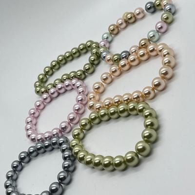 LOT 200: Six Beaded Stretch Bracelets & Isaac Mizrahi Fashion Watch (Needs Battery - No Boxes)
