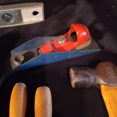 LOT 21 SET OF FILES-LEVEL-WOOD LEIGH-HAND TOOLS