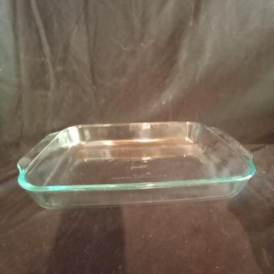 LOT 30  GLASS BAKING PANS