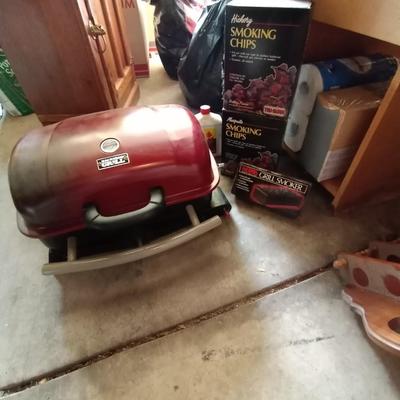 LOT 36 PORTABLE PROPANE GRILL