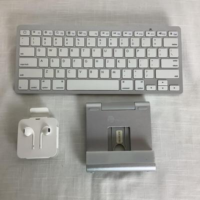 K1328 APPLE Headphones, Tablet Wireless Keyboard, & Stand