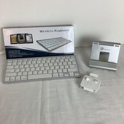 K1328 APPLE Headphones, Tablet Wireless Keyboard, & Stand