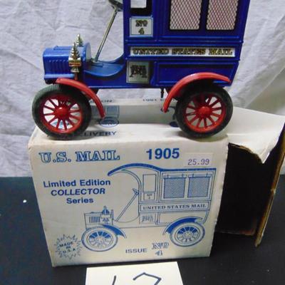 Item 17 Mail Truck Bank