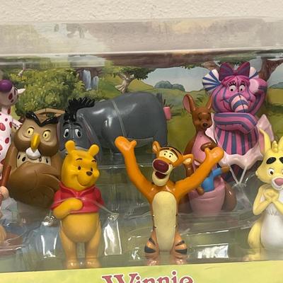 DISNEY ~ Winn The Pooh ~ Deluxe Figurines