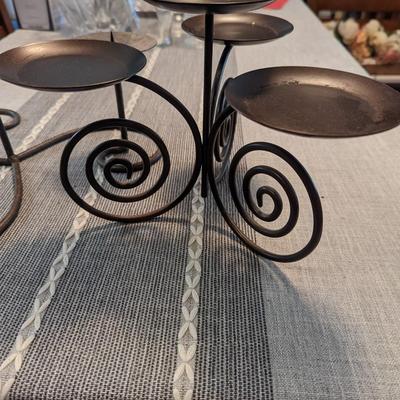 Set of metal candle holders